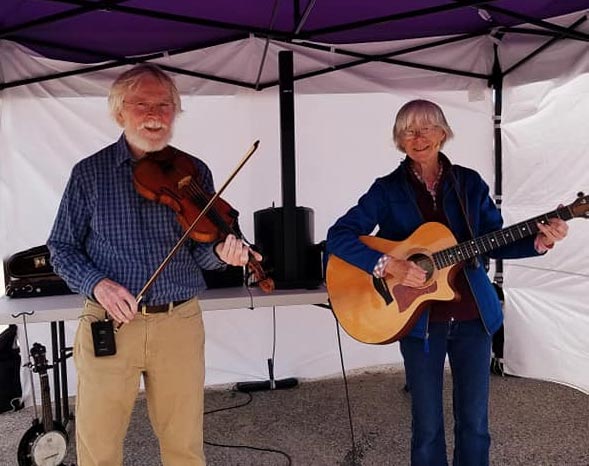 Steve & Sue at Manistique Farmers Market