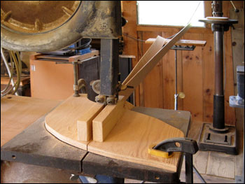 Coaming splitting jig