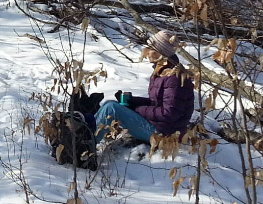 sue lunch in snow